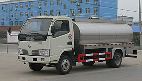 东风福瑞卡牛奶运输罐