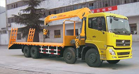 随车起重运输车