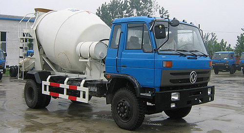 混凝土搅拌运输车